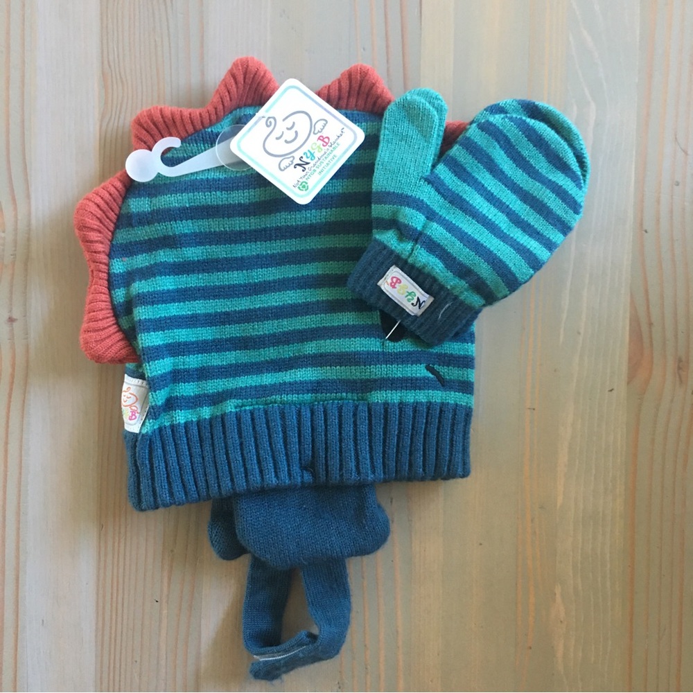 NWT Baby Boys Girls 2pc Winter Beanie Hat Gloves Set 12-24 Month - Picture 3 of 3